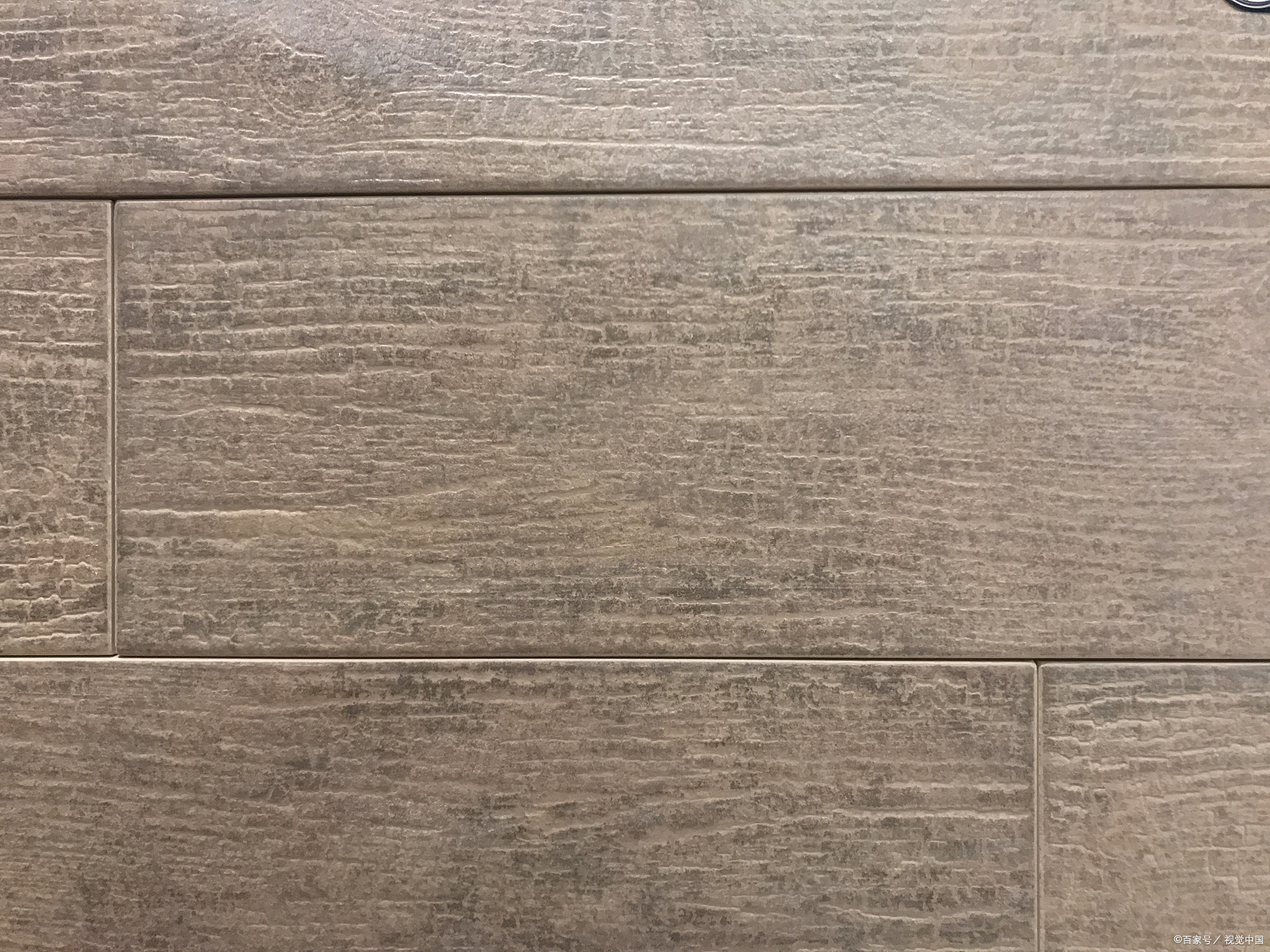 墙面砖破了一点点怎么办(墙面砖破了一点点怎么办小妙招) 墙面砖破了一点点怎么办(墙面砖破了一点点怎么办小妙招)